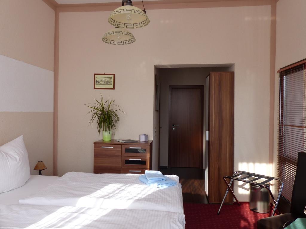 Hotel Friedchen Mit Eigener Fleischerei Artern Cameră foto